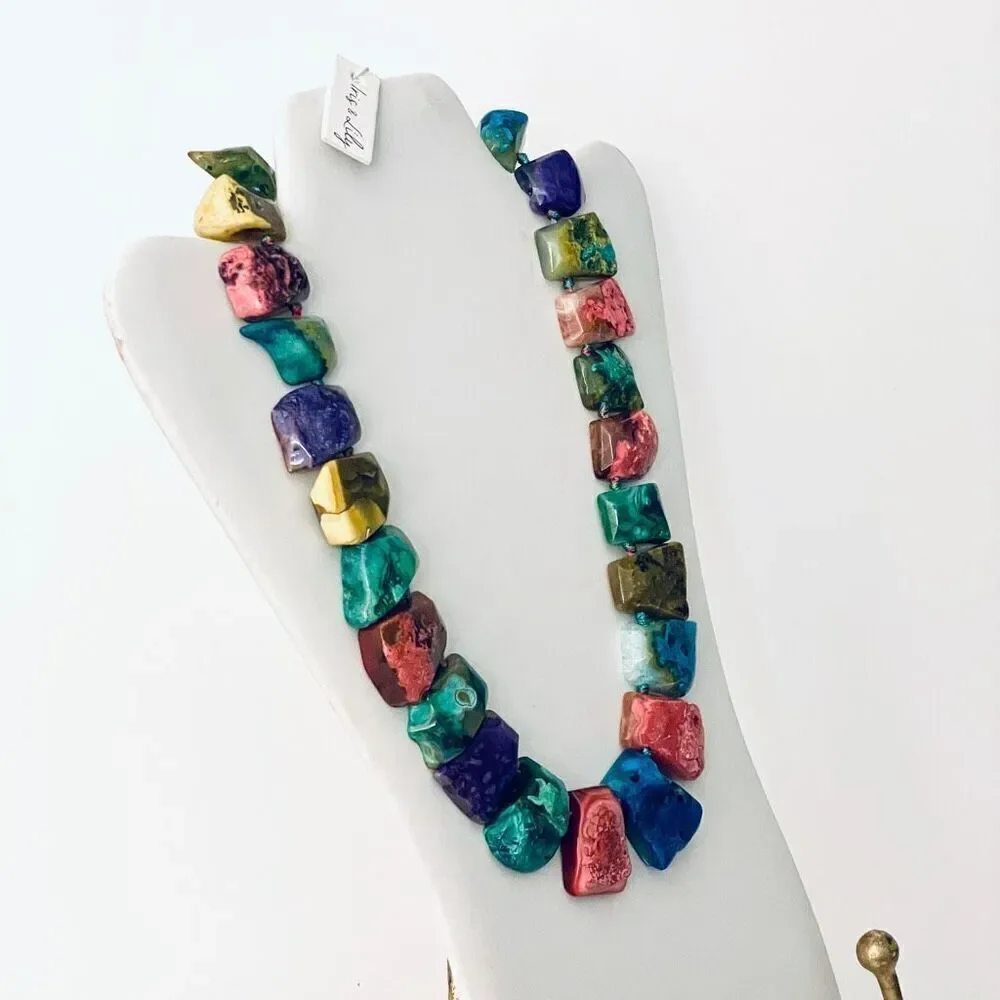 NWT Iris & Lily Gorgeous Colorful sterling silver genuine Agate gemstone Necklac